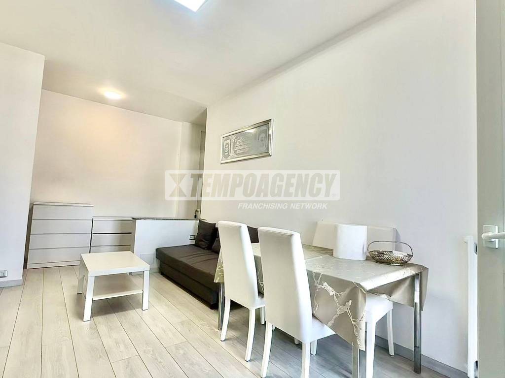 appartamento in vendita a Rozzano in zona Valleambrosia