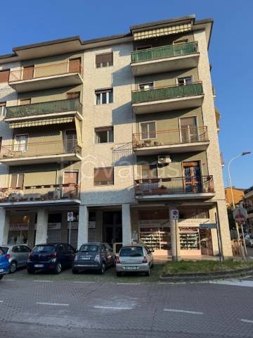 appartamento in vendita a Rozzano in zona Quinto Stampi
