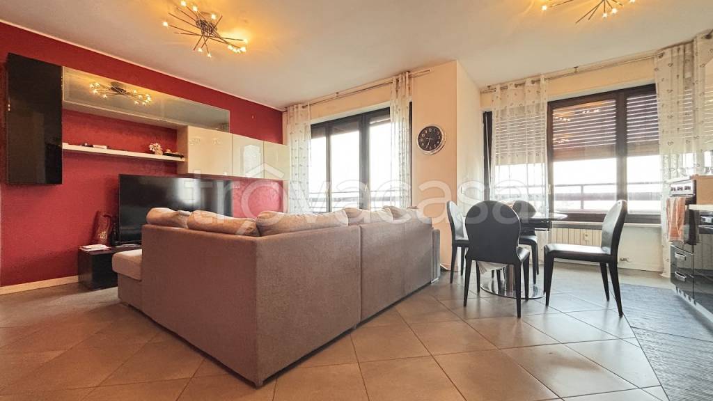 appartamento in vendita a Rozzano