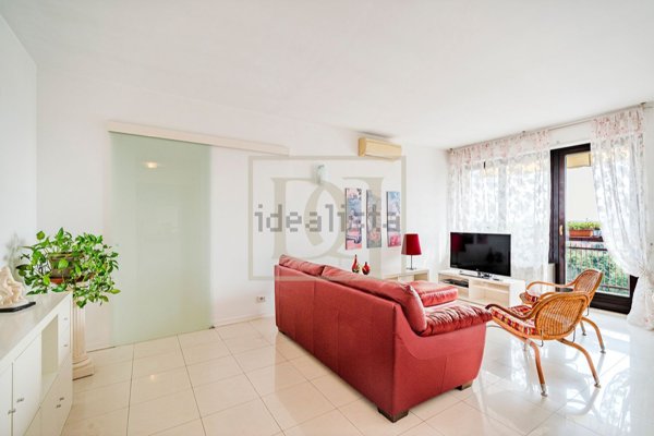 appartamento in vendita a Rozzano