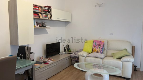 appartamento in vendita a Rozzano in zona Quinto Stampi