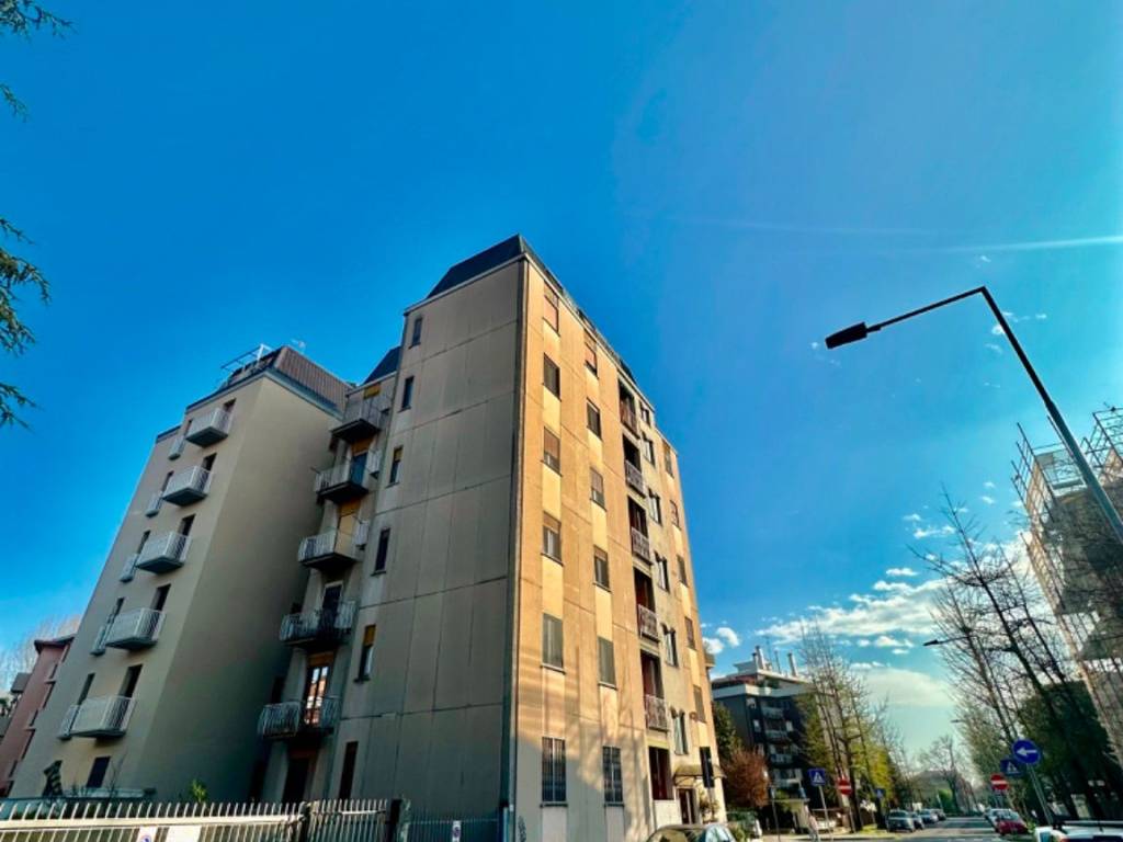 appartamento in vendita a Rozzano