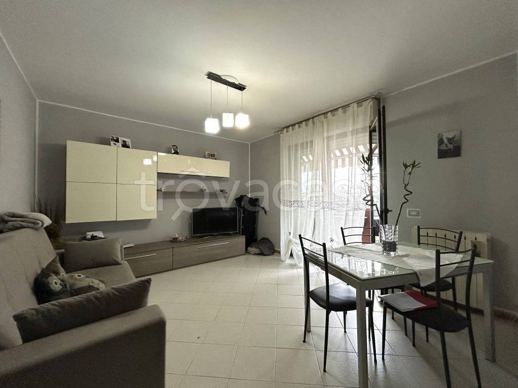 appartamento in vendita a Rozzano