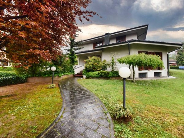 casa indipendente in vendita a Rozzano