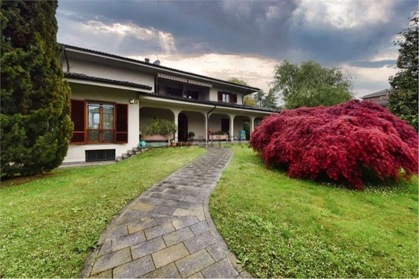 casa indipendente in vendita a Rozzano