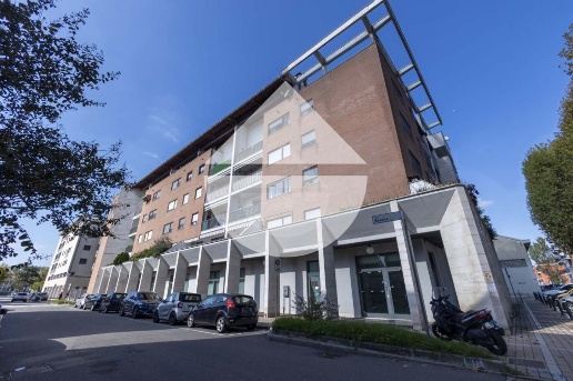 appartamento in vendita a Rozzano in zona Quinto Stampi