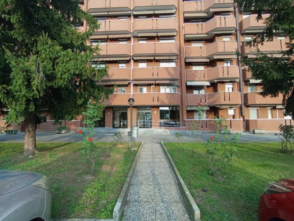 appartamento in vendita a Rozzano