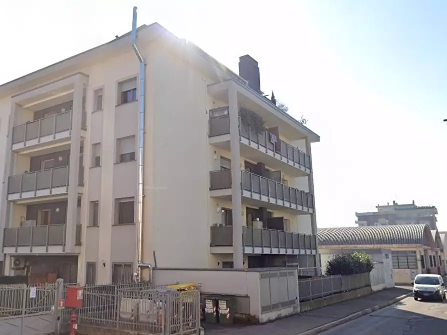 appartamento in vendita a Rozzano