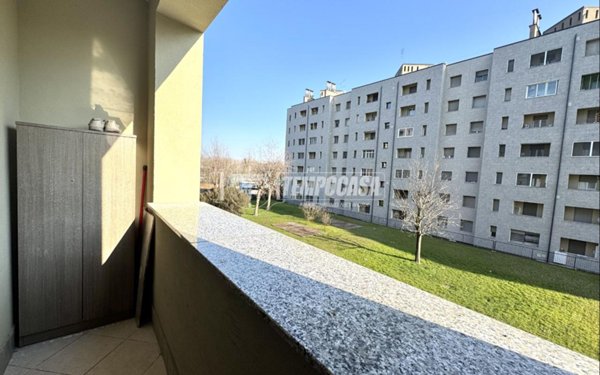 appartamento in vendita a Rozzano