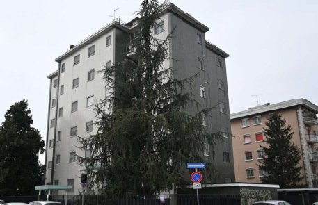 locale di sgombero in vendita a Rozzano