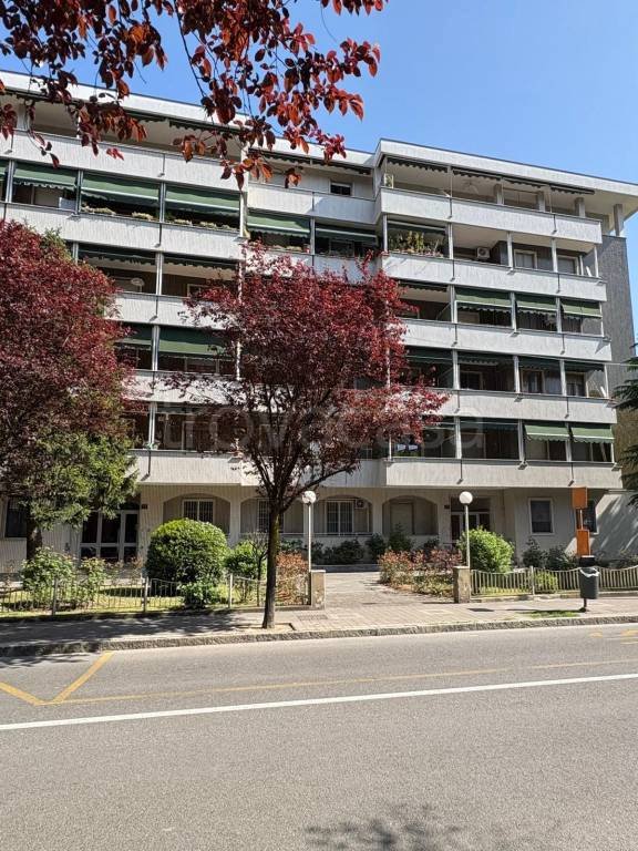 appartamento in vendita a Rozzano