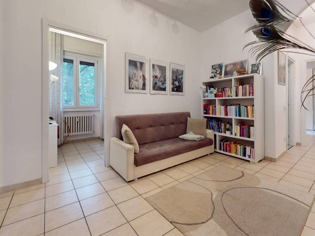 appartamento in vendita a Rozzano in zona Quinto Stampi