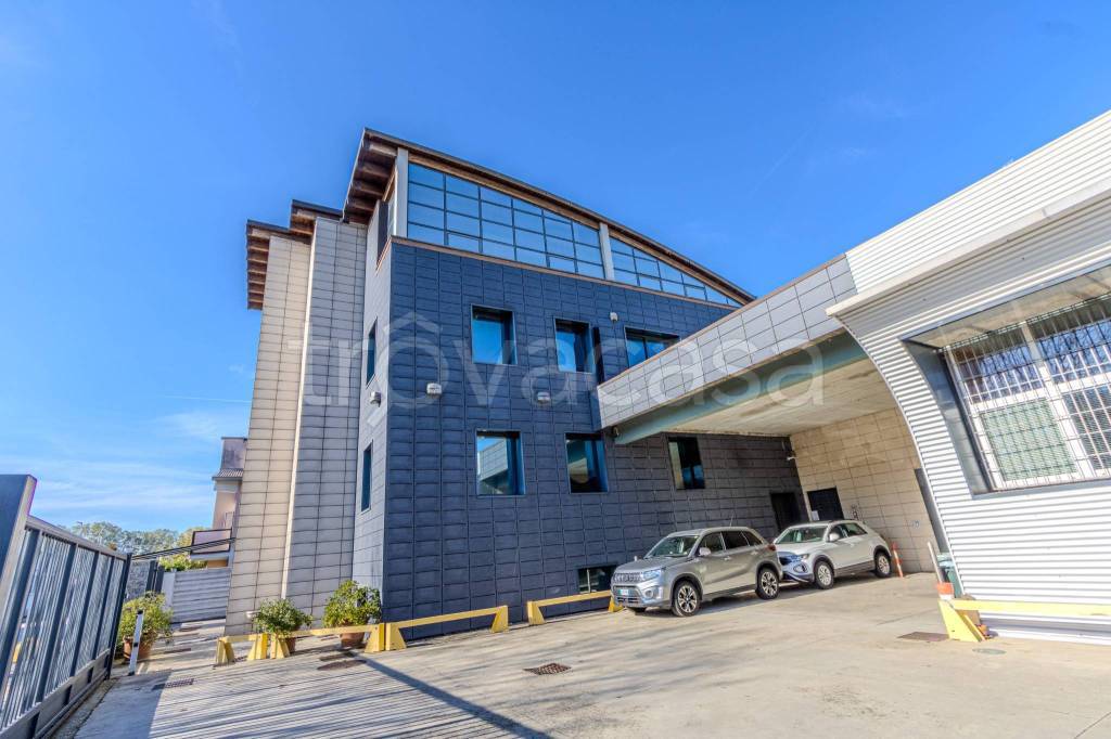 ufficio in vendita a Rozzano in zona Quinto Stampi