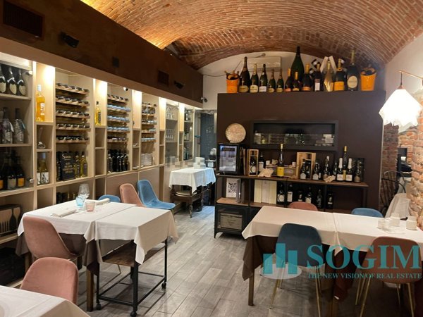 negozio in vendita a Rozzano