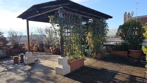 appartamento in vendita a Rozzano