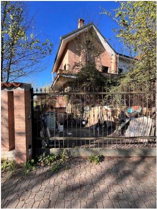 casa indipendente in vendita a Rozzano