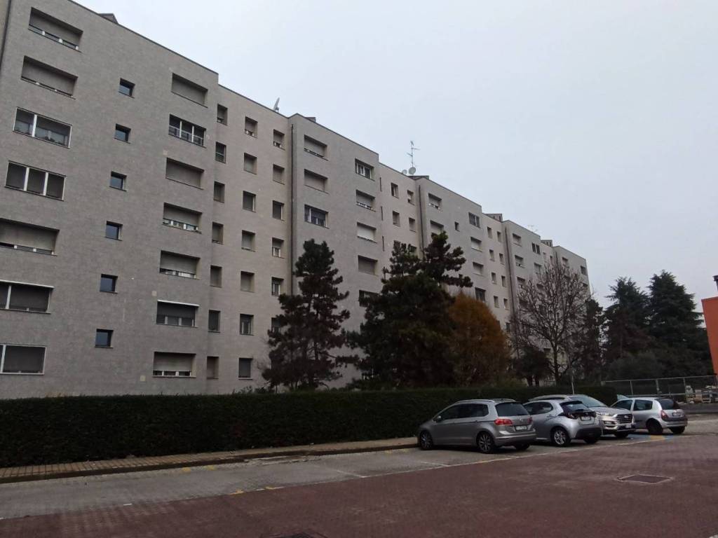 appartamento in vendita a Rozzano