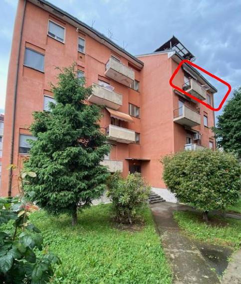 appartamento in vendita a Rozzano in zona Valleambrosia