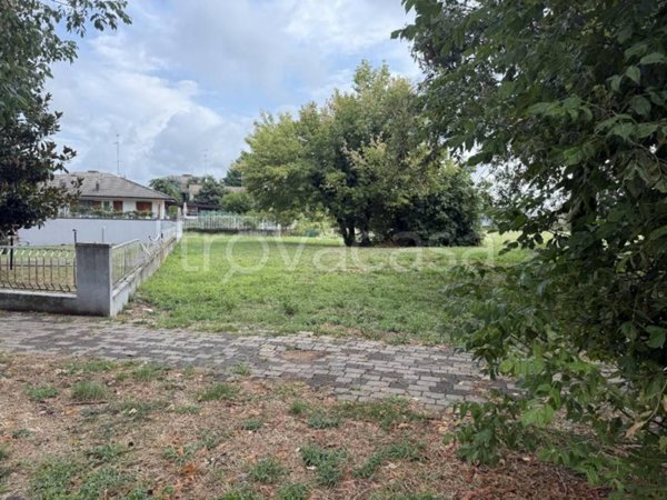 terreno agricolo in vendita a Rozzano