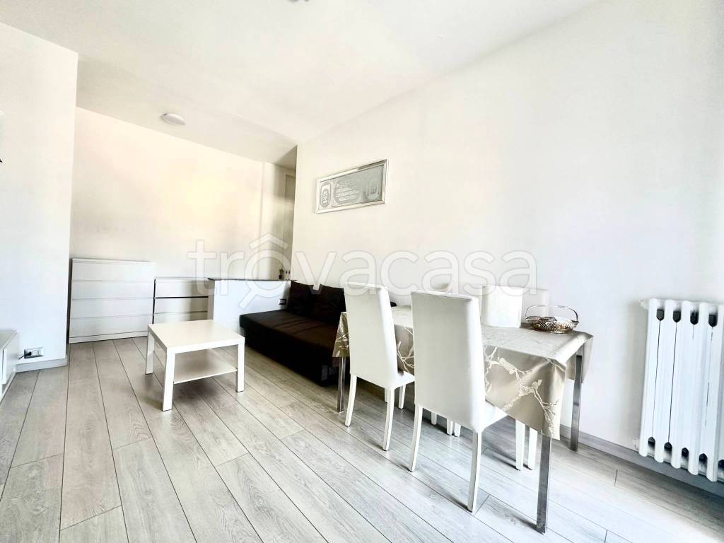 appartamento in vendita a Rozzano in zona Valleambrosia