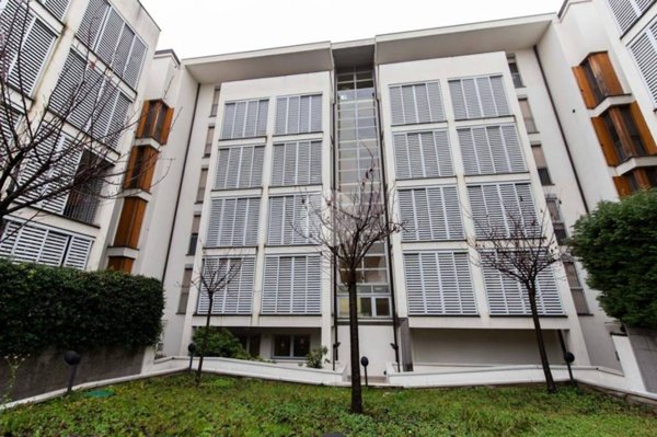 appartamento in vendita a Rozzano in zona Valleambrosia