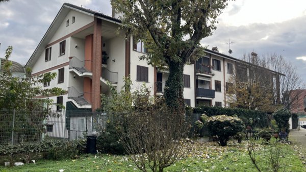 appartamento in vendita a Rozzano