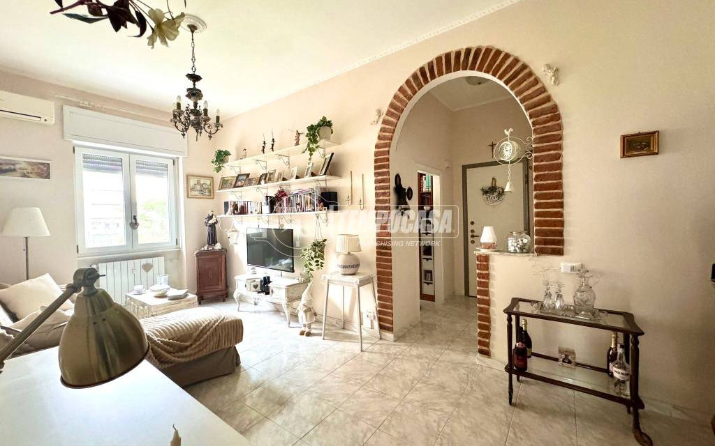 appartamento in vendita a Rozzano in zona Valleambrosia