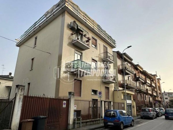 appartamento in vendita a Rozzano