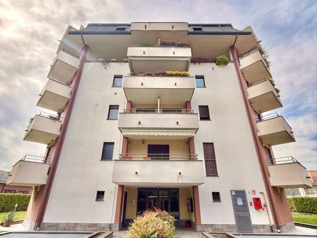 appartamento in vendita a Rozzano