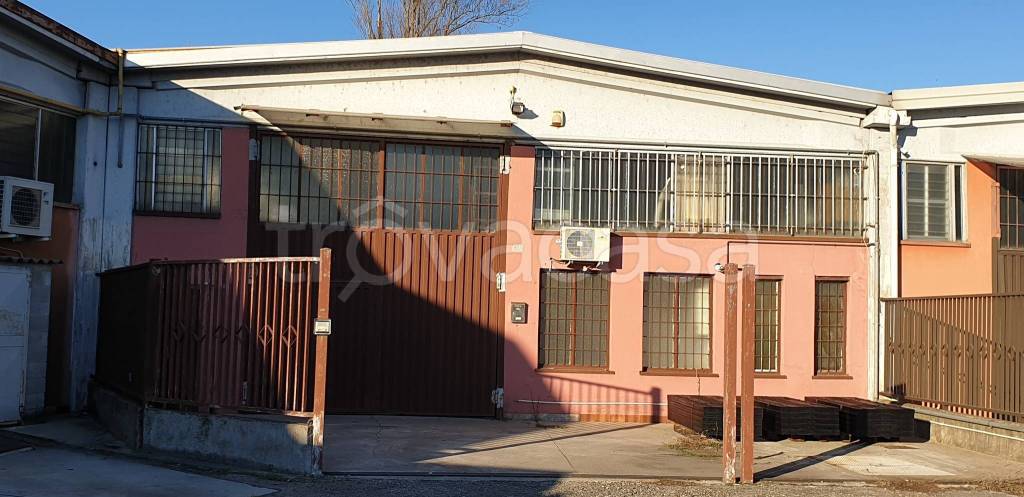 appartamento in vendita a Rozzano in zona Quinto Stampi