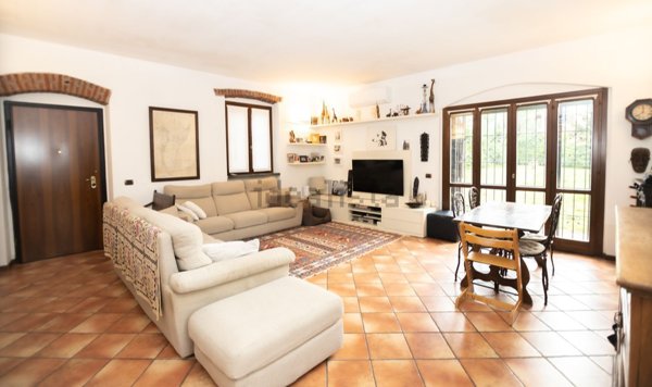 pentavano in vendita a Rozzano