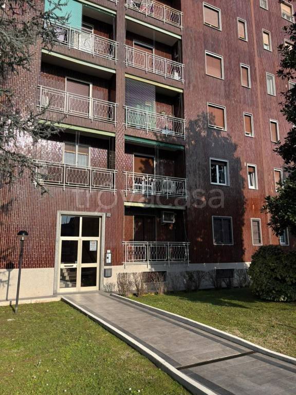appartamento in vendita a Rozzano