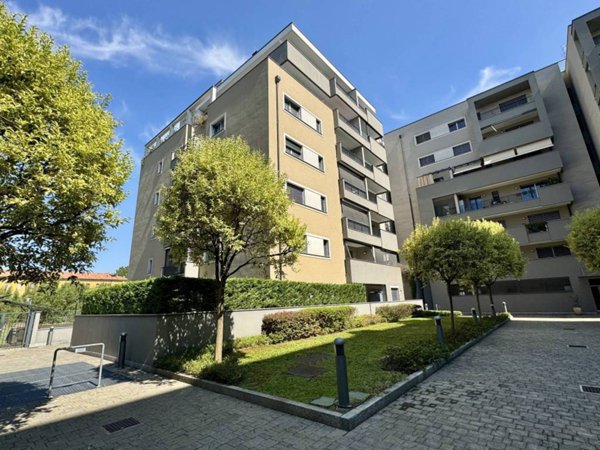 appartamento in vendita a Rozzano