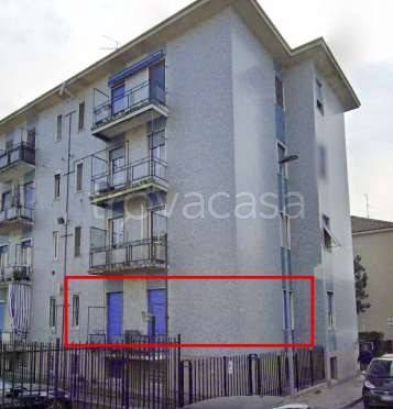 appartamento in vendita a Rozzano in zona Quinto Stampi