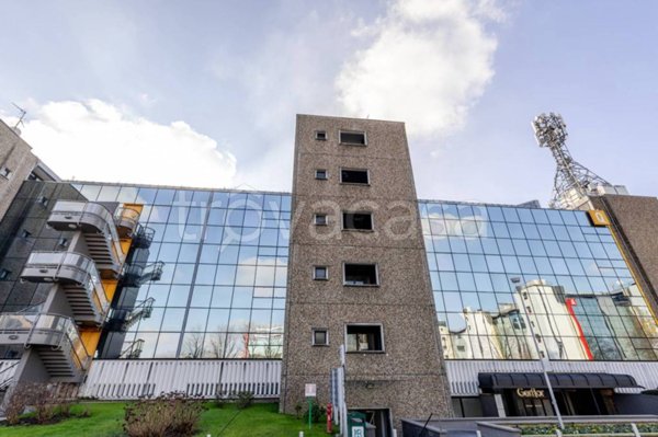 ufficio in vendita a Rozzano