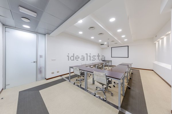ufficio in vendita a Rozzano