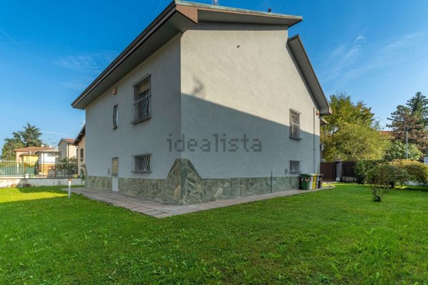 casa indipendente in vendita a Rozzano