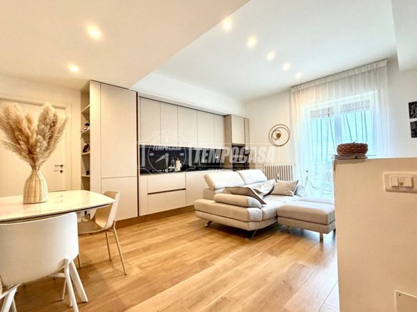 appartamento in vendita a Rozzano