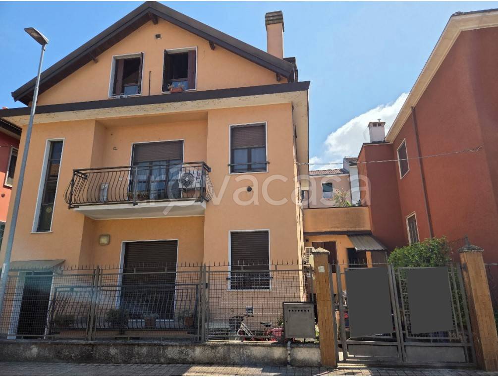 appartamento in vendita a Rozzano