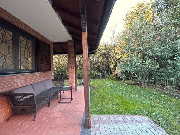 casa indipendente in vendita a Rozzano