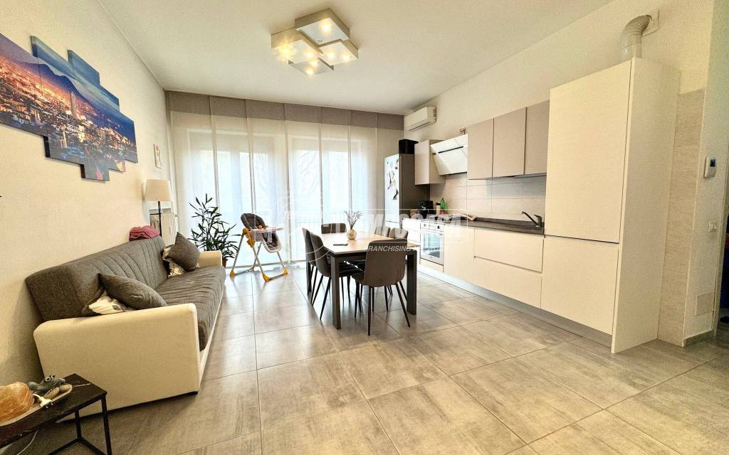 appartamento in vendita a Rozzano in zona Cassino Scanasio