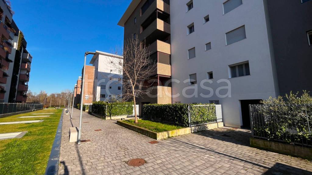 appartamento in vendita a Rozzano