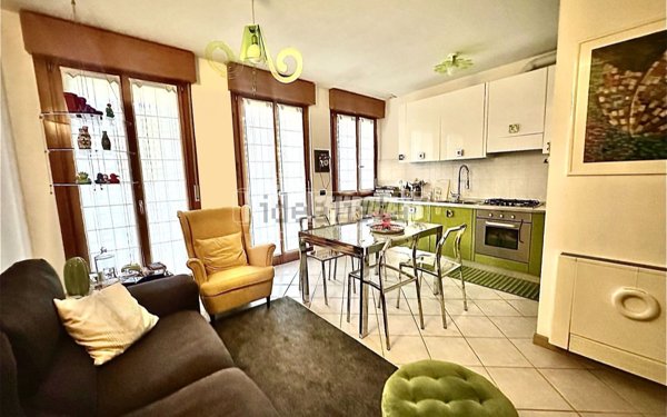 appartamento in vendita a Rozzano in zona Valleambrosia