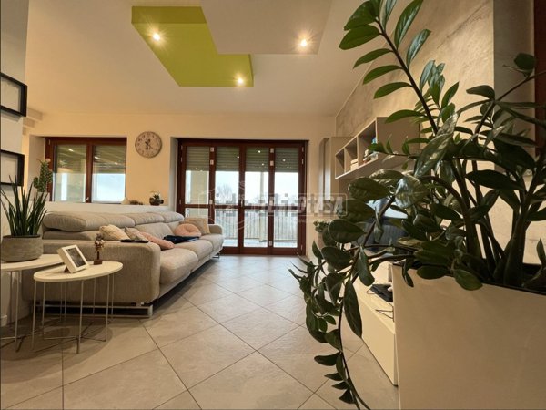 appartamento in vendita a Rozzano