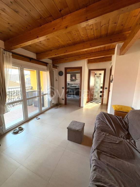 appartamento in vendita a Rozzano in zona Valleambrosia