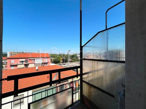 appartamento in vendita a Rozzano in zona Valleambrosia