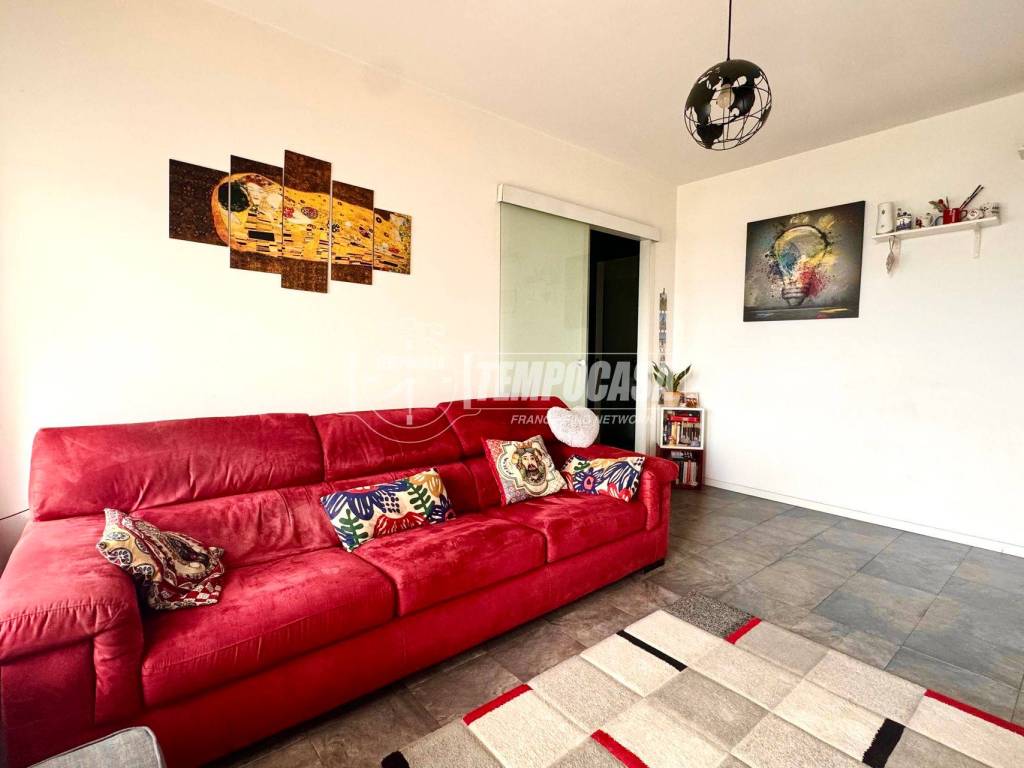 appartamento in vendita a Rozzano in zona Valleambrosia