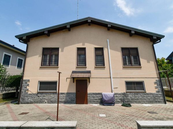 casa indipendente in vendita a Rozzano