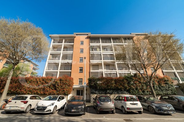 appartamento in vendita a Rozzano