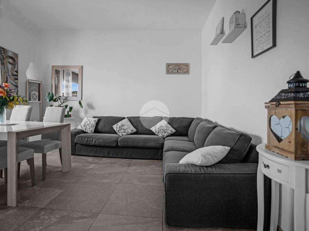 appartamento in vendita a Rozzano in zona Valleambrosia